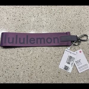 Lululemon Never Lost Keychain NWT